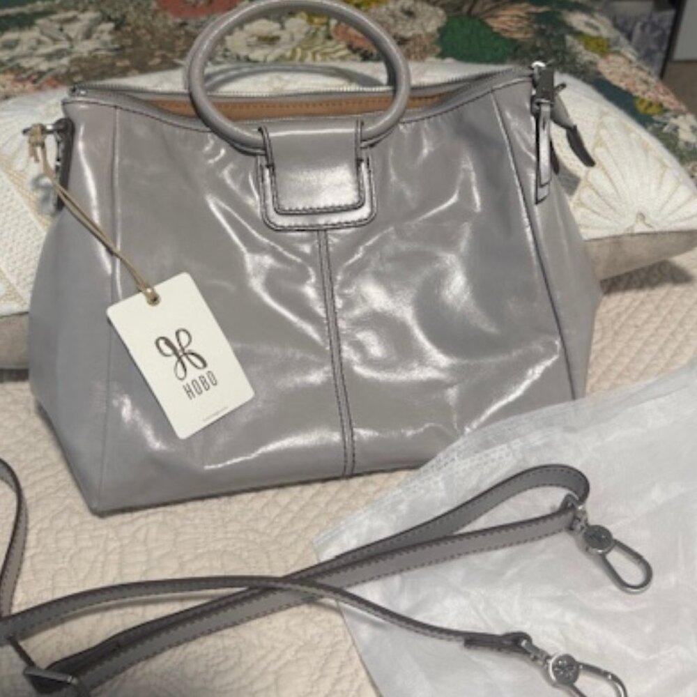 NWT Hobo Sheila Medium Shoulder Bag / Crossbody Bag / Top Handle Bag